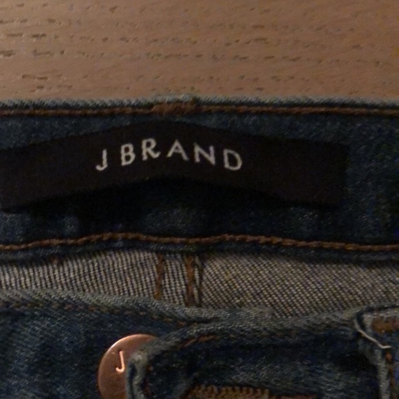 J Brand Straight leg jean in Keeper wash - size 25 - Picture 3 of 5